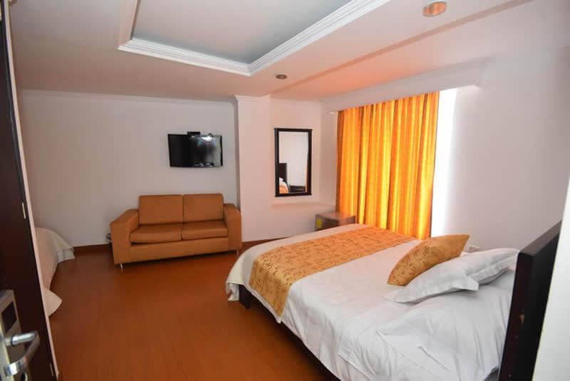 Hotel Zafiro Plaza Tunja Extérieur photo